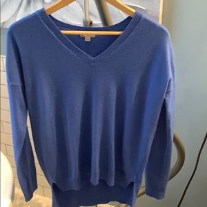 Gap blue V-neck sweater